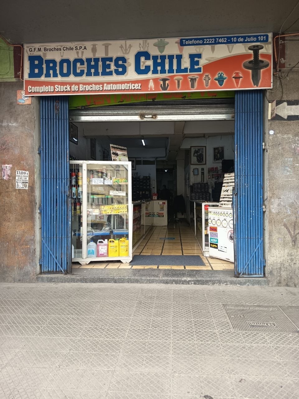 Local Broches Chile (G.F.M. Broches Chile SpA) en 10 de Julio Huamachuco